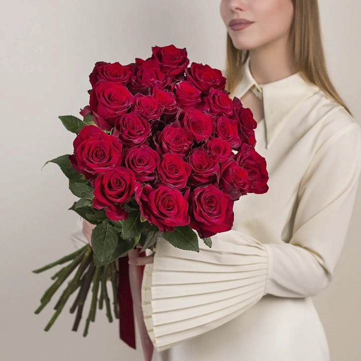 Букет из 25 красных роз №2332
