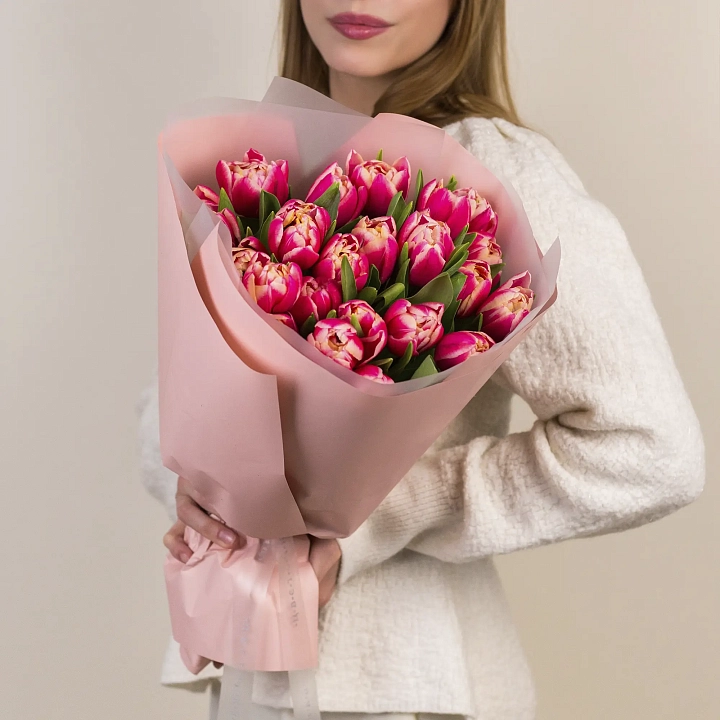 Букет из 25 коралловых тюльпанов №2363