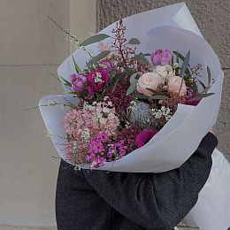 Букет из протеи, сирени и анемонов №1633