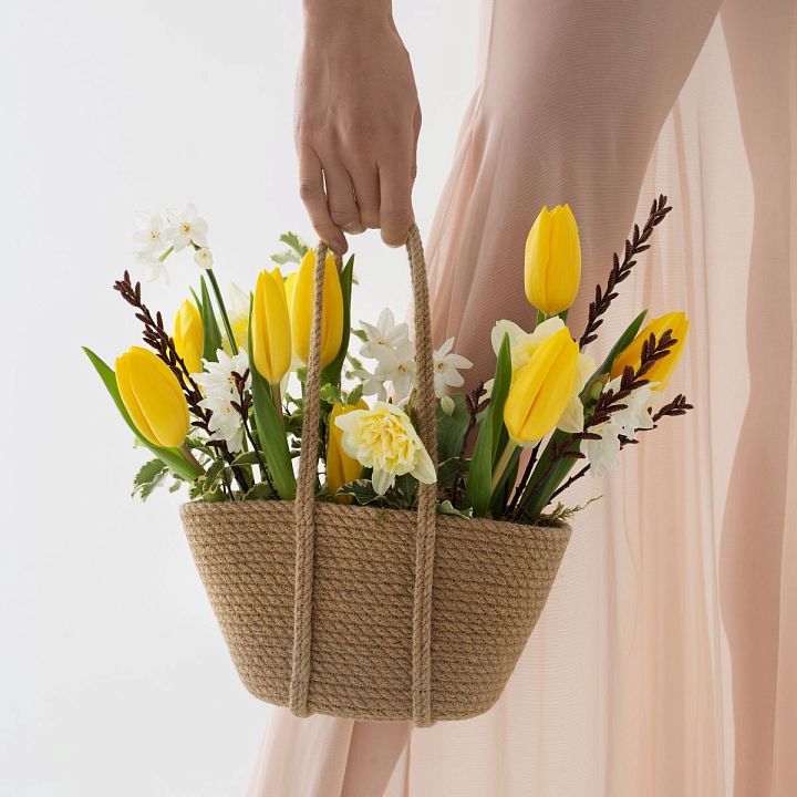 Композиция из нарциссов и тюльпанов №2135