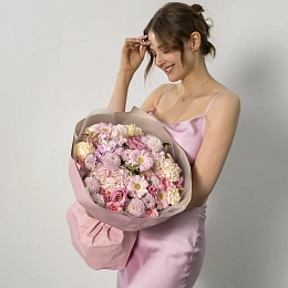 Букет из хризантем, матиолл и альстромерий №2242