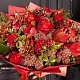 Букет из анемонов, роз, скиммии №665