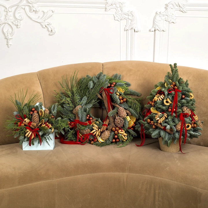 Рождественский бандл красного цвета с сушками №2313