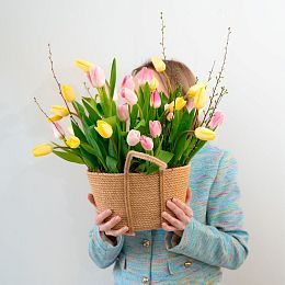 Композиция из желтых и розовых тюльпанов №2115