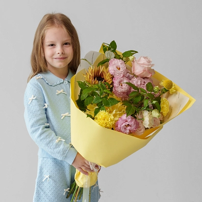 Букет из гортензий, хризантем и эустом №2459