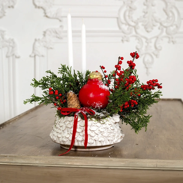 Рождественская композиция с белыми свечами №2301