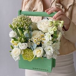 Композиция из эустомы, роз, дельфиниума №1439