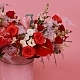 Цветочная композиция из роз, эустом, антуриумов в шляпной коробке №1375