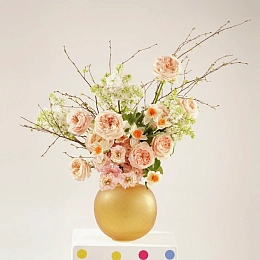 Букет из сирени, нарциссов и роз №2384