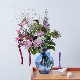 Букет из калл, нерине и хризантем №2226