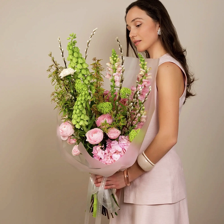 Букет из фритиллярии, гортензий и ранункулюсов №2395