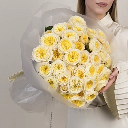 Букет из 15 желтых кустовых роз №2328