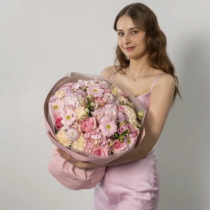 Букет из хризантем, матиолл и альстромерий №2242