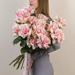 Букет из 19 розовых французских роз №2357