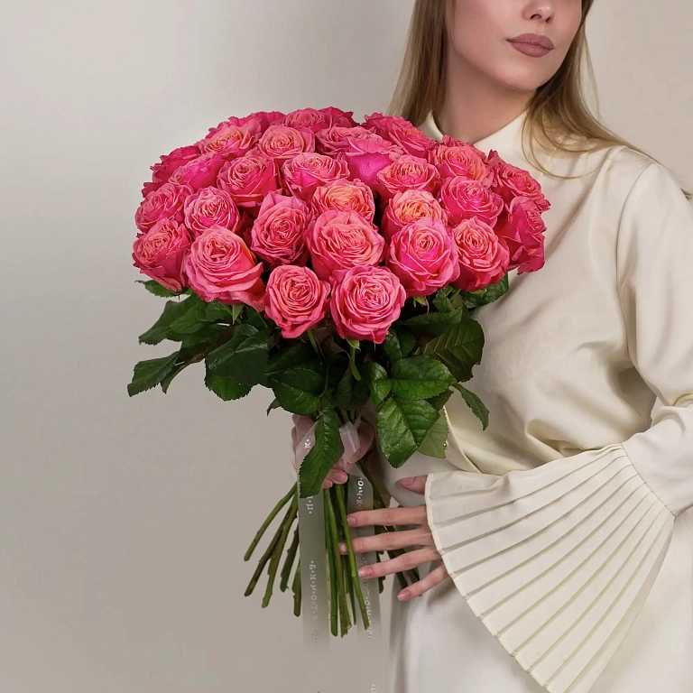 Букет из 35 розовых роз №2319